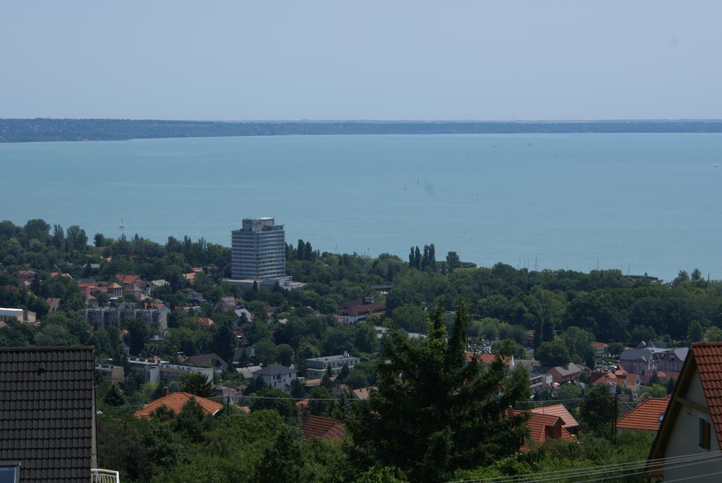 Sargarigo Apartman Haz Hotell Balatonalmádi Eksteriør bilde